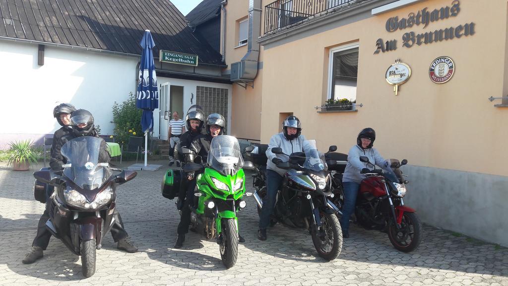 Gasthaus Am Brunnen Illerich Exteriör bild